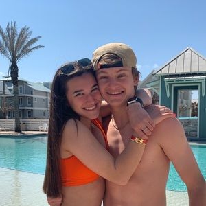 Meet your Posher, Paige